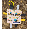 Tag Toy Crinkle Square - Construction