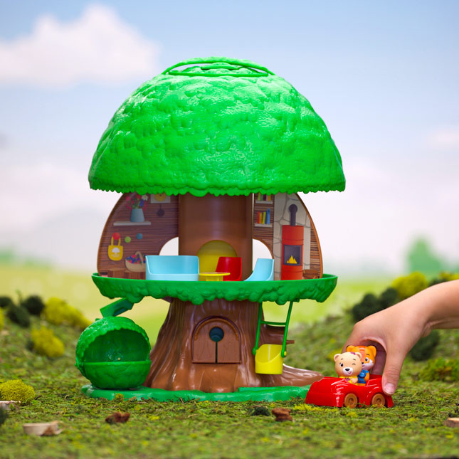 Timber Tots Tree House MACkite