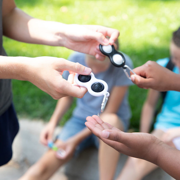 Simpl Dimpl - Black and White