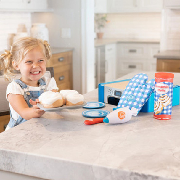 Pretendables Cinnamon Roll Set