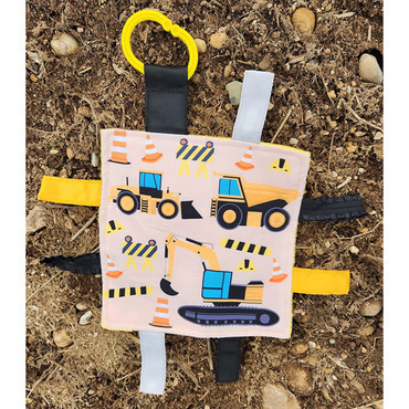 Tag Toy Crinkle Square - Construction