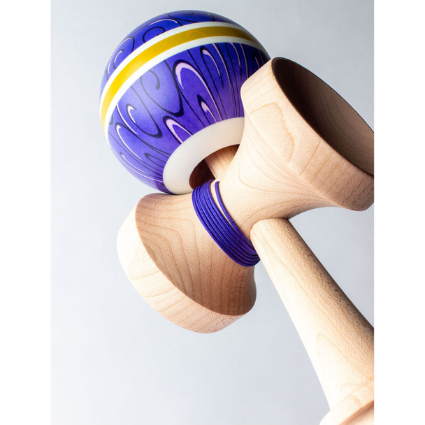 Sweets Lab Kendama - V37 - The Fruit Sticky Clear