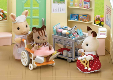 Calico Critters Country Nurse Set