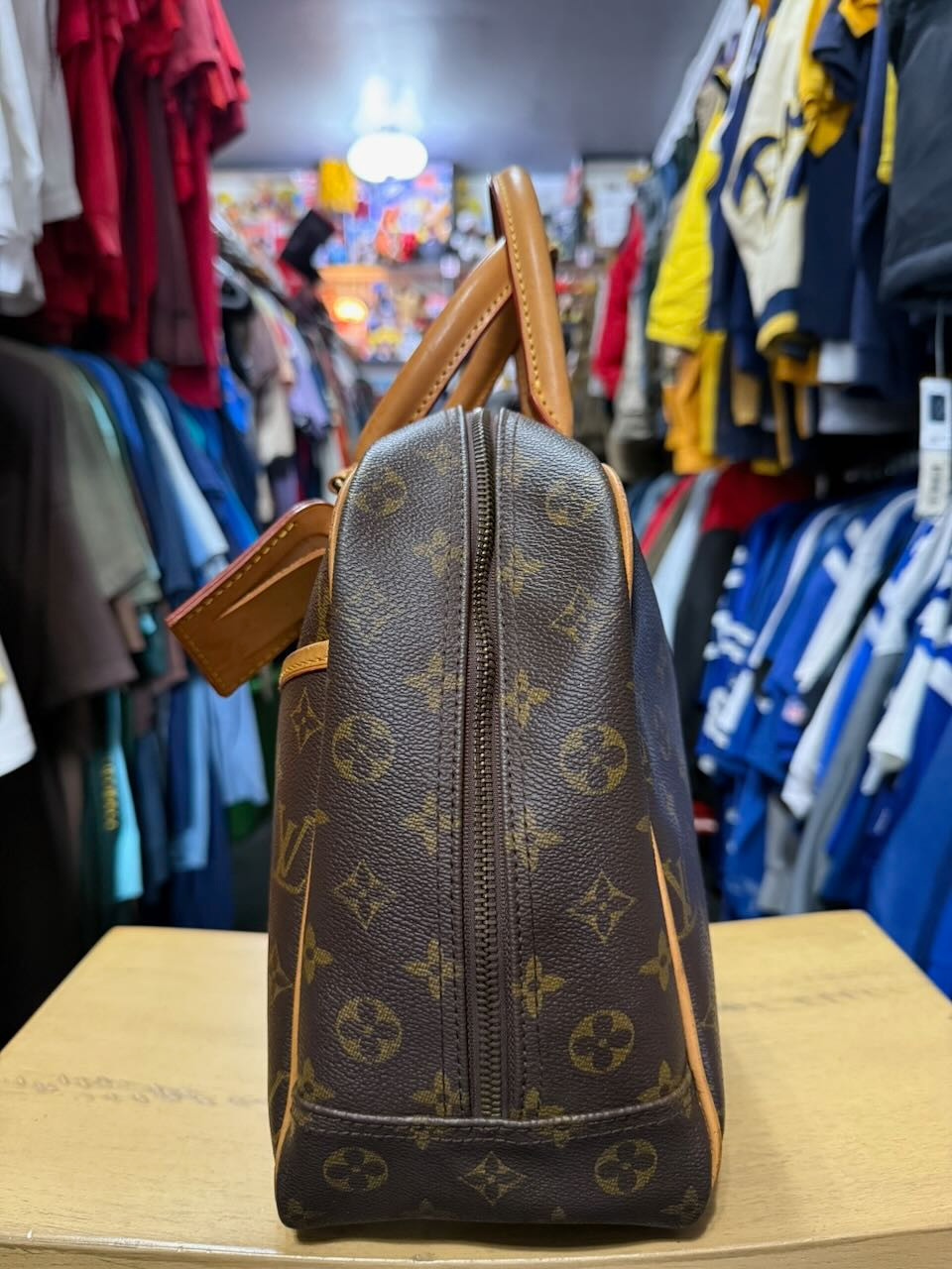 Vintage 90s Louis Vuitton Deauville Monogram Canvas Bag M47270