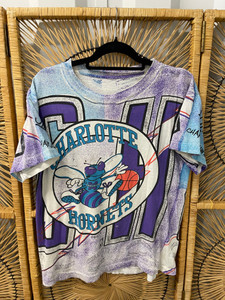Vtg Charlotte Hornets Magic Johnson Tees AOP T-Shirt Size Large Vtg Charlotte Hornets Magic Johnson Tees AOP T-Shirt Size Large