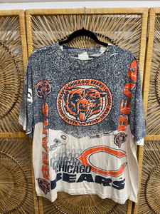Vtg Chicago Bears NFL Magic Johnson Tees AOP T-Shirt Size XL Vtg Chicago Bears NFL Magic Johnson Tees AOP T-Shirt Size XL