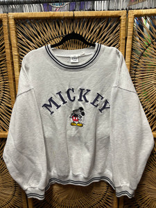 90s The Disney Store Mickey Mouse Gray Crewneck Sweatshirt Size Large 90s The Disney Store Mickey Mouse Gray Crewneck Sweatshirt Size Large
