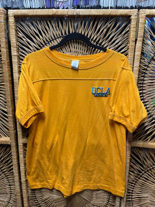 Vtg 70s 80s UCLA Bruins Yellow T-Shirt Size Large Vtg 70s 80s UCLA Bruins Yellow T-Shirt Size Large