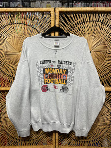 Vtg Kansas City Chiefs vs Raiders MNF NFL Gray Crewneck Sweatshirt Size XL Vtg Kansas City Chiefs vs Raiders MNF NFL Gray Crewneck Sweatshirt Size XL