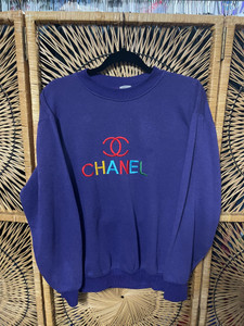 Vtg Bootleg Chanel CC Purple Crewneck Sweatshirt Size Large Vtg Bootleg Chanel CC Purple Crewneck Sweatshirt Size Large