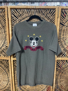 Vtg Disney Mickey Mouse Embroidered Textured Olive Green T-Shirt Size Medium Vtg Disney Mickey Mouse Embroidered Textured Olive Green T-Shirt Size Medium