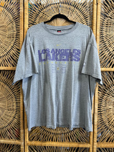 Vintage Y2K Nike NBA Los Angeles Lakers Grey T-Shirt Size XL Vintage Y2K Nike NBA Los Angeles Lakers Grey T-Shirt Size XL