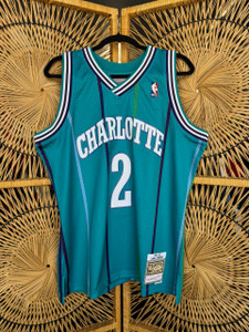 Mitchell & Ness Charlotte Hornets Larry Johnson #2 Teal NBA Jersey Size Large