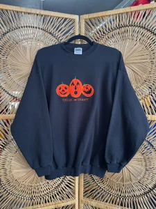 Vtg 90s Embroidered Cute "Trick Or Treat" Jack-O-Lantern Black Crewneck Sweatshirt Size X-Large XL