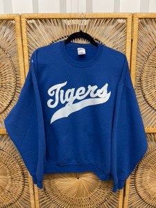 Y2K  University of Memphis Tigers Blue Crewneck Sweatshirt Size Large L Y2K  University of Memphis Tigers Blue Crewneck Sweatshirt Size Large L