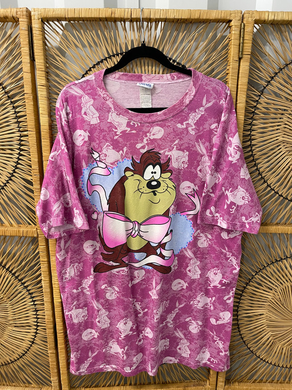 Vtg 90s Looney Tunes Taz Tasmanian Devil Pink AOP Bow Ribbon T-Shirt Size 2XL