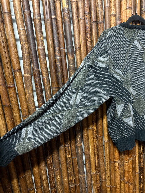 Vtg Limited Editions Black Grey Knit Sweater Size Large Vtg Limited Editions Black Grey Knit Sweater Size Large