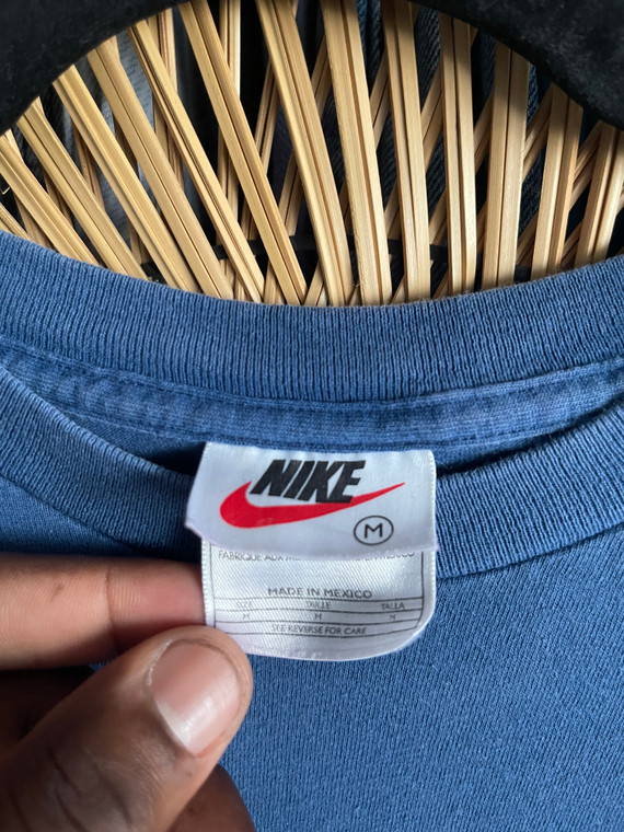 90s Nike White Tag Blue Graphic T-Shirt Size Medium
