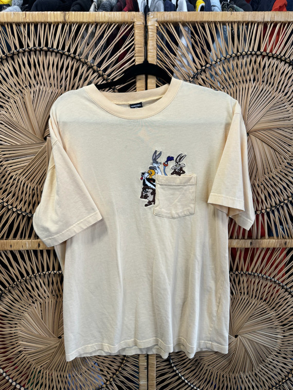 Vtg Looney Tunes Embroidered Characters Cream Pocket T-Shirt Size Medium