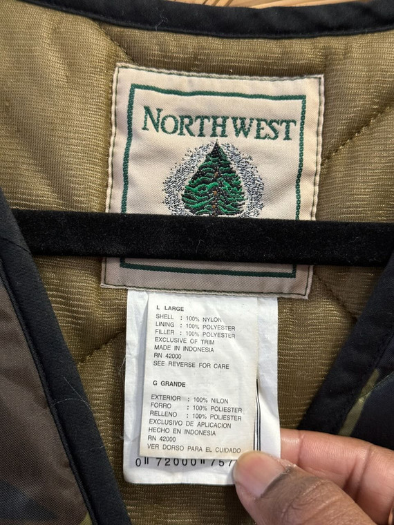 Vintage 80s 90s Northwest Territory Camo Camouflage Quilted Vest Size Large