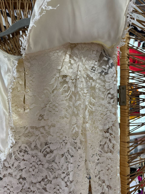 Vintage 70s 80s White Lace Long Sleeve Bib Collared Dress Size Medium