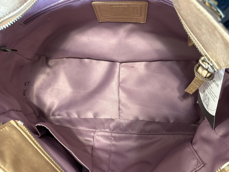 Vintage Y2K 2011 Coach East West Gallery Signature Embossed  #F17727 Metallic Gold Leather Bag