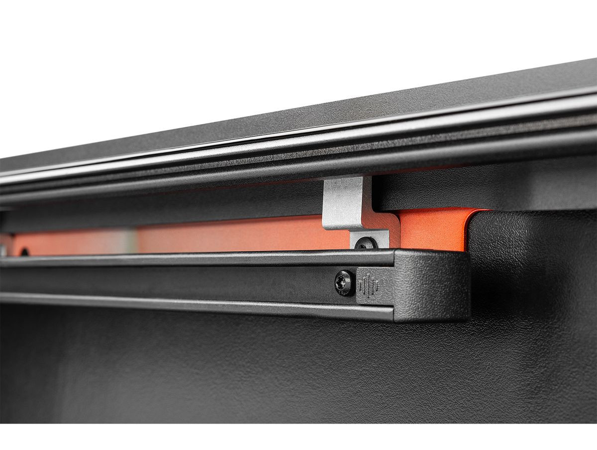 Extang Trifecta Endure ALX Tri-fold Tonneau Cover | 2024-2026