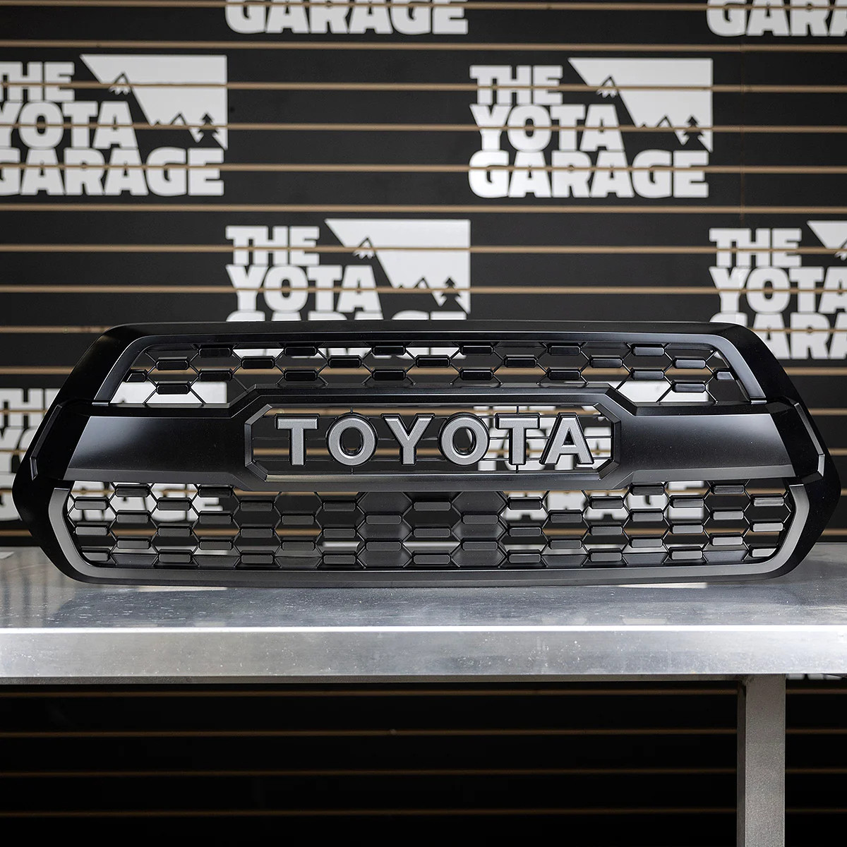 TOYOTA TACOMA GENUINE TRD PRO GRILL タコマ TRD PRO Grille Genuine OEM | 2016-2023 Toyota Tacoma