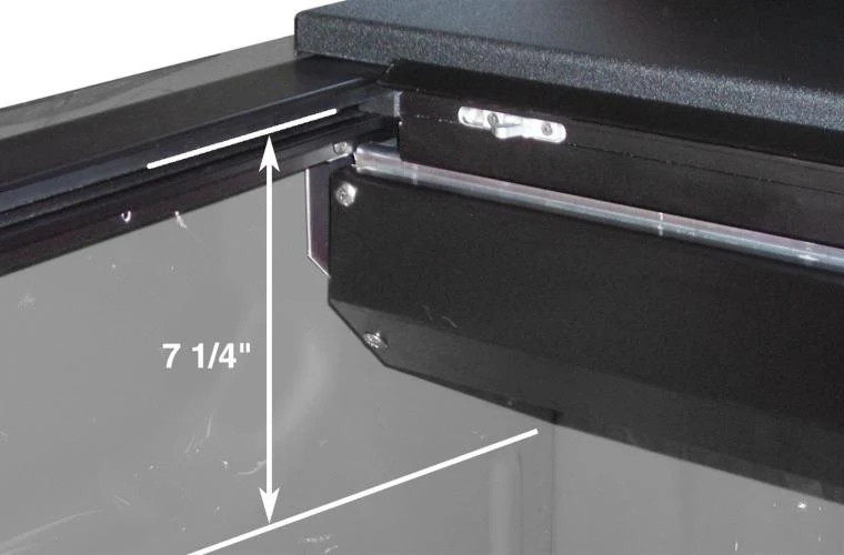 Roll-N-Lock M-Series Truck Bed Cover | 2022-2026 Toyota Tundra