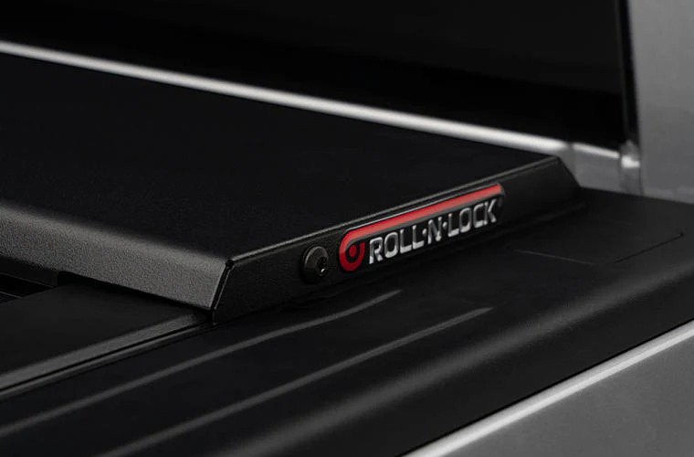 Roll-N-Lock E-Series Truck Bed Cover | 2022-2026 Toyota Tundra