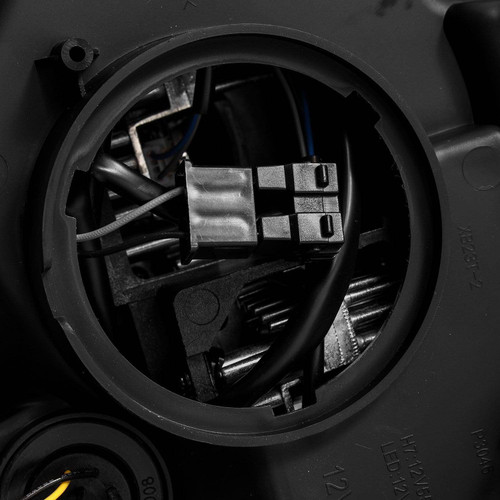 AlphaRex LUXX-Series Projector Headlights Alpha-Black | 2010-2013 Toyota 4Runner (880756)