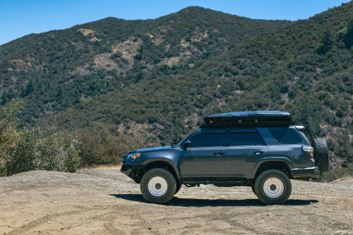 Black Rhino Solid Wheels - Gloss White | Toyota Tacoma / 4Runner Black Rhino Solid Wheels - Gloss White | Toyota Tacoma / 4Runner