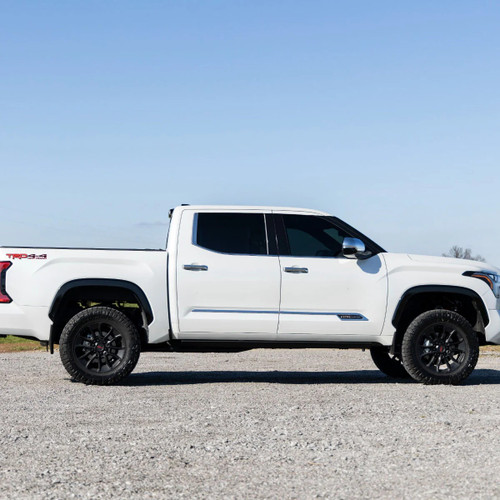 Rough Country Retractable Power Running Boards - Lighted | 2022-2026 Toyota Tundra