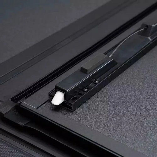 BAK Industries BAKFlip MX4 Tonneau Cover | 2007-2021 Toyota Tundra