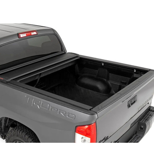 Rough Country Retractable Hard Bed Cover | 2007-2021 Toyota Tundra