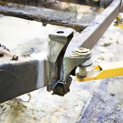 Rust Buster Double Cab Front Bed Mount | 2004-1995 Toyota Tacoma