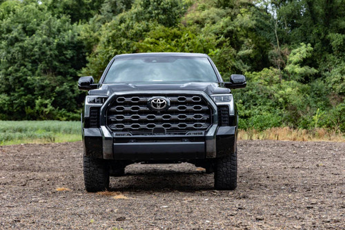 Rough Country 3.5" Lift Kit with Factory Rear Air Suspension | 2022-2026 Toyota Tundra