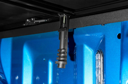 Lund Tri-Fold Bed Cover | 2022-2026 Toyota Tundra