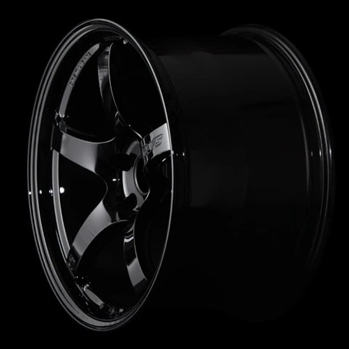 Gram Lights 57CR | Gloss Black | 5X114.3 | 18X8.5 | 37mm