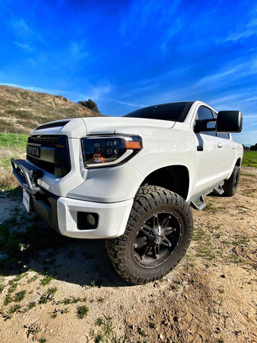 AlphaRex NOVA-Series LED Projector Headlights Alpha-Black - 2014-2021 Toyota Tundra (880728)