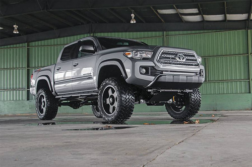 Rough Country 4" Lift Kit | 2023-2016 Toyota Tacoma