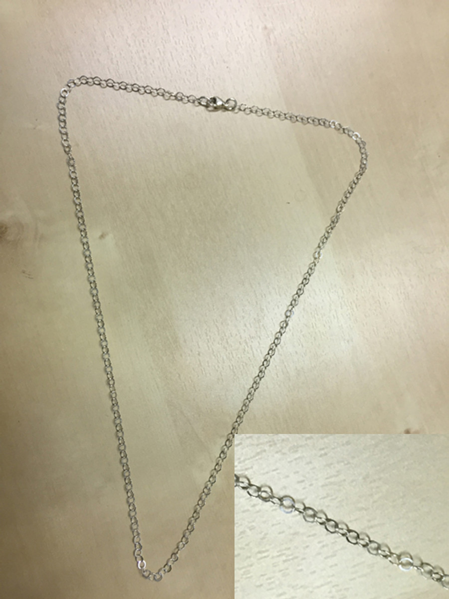 Shiny oval chain