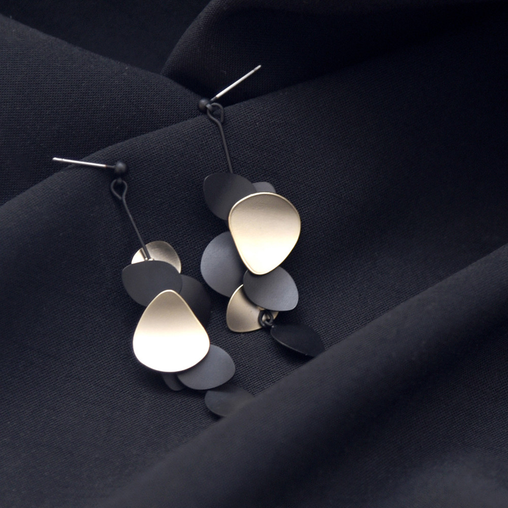 Florae Earring-gold/black