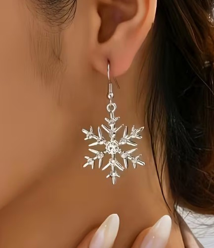 Large dangle snowflake with CZ-2
