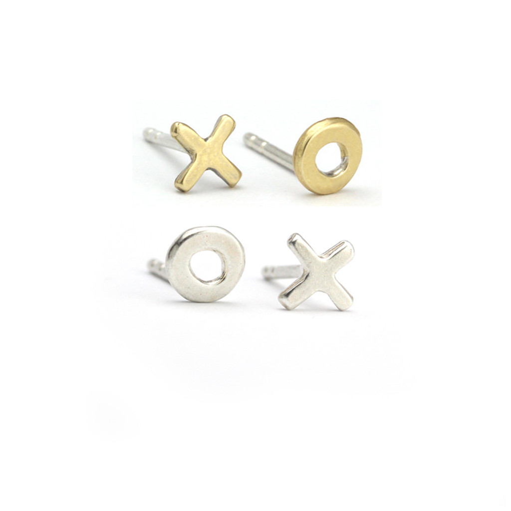 XO Stud Earring
