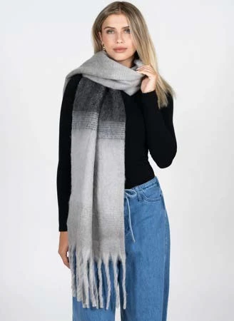 Check pattern scarf-Lead