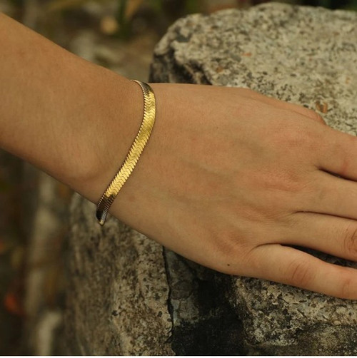 Laila herringbone bracelet