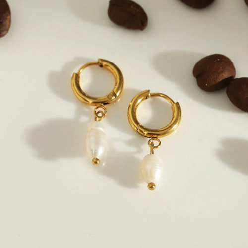 Alex pearl dangle hoop