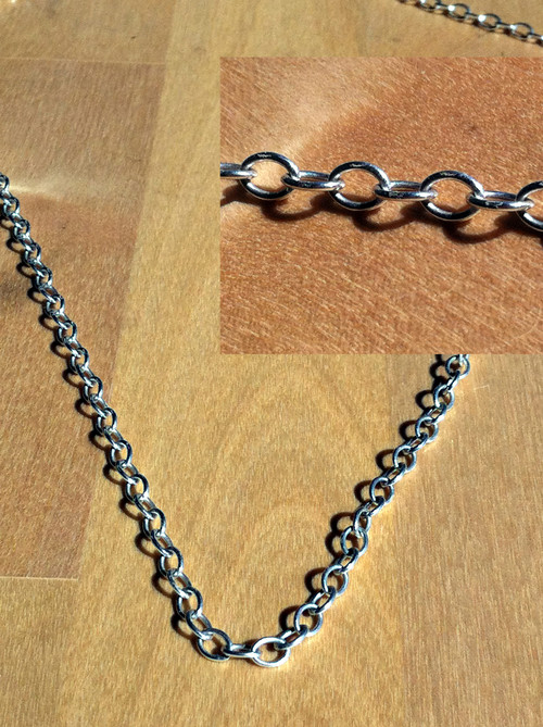 Oval link chain