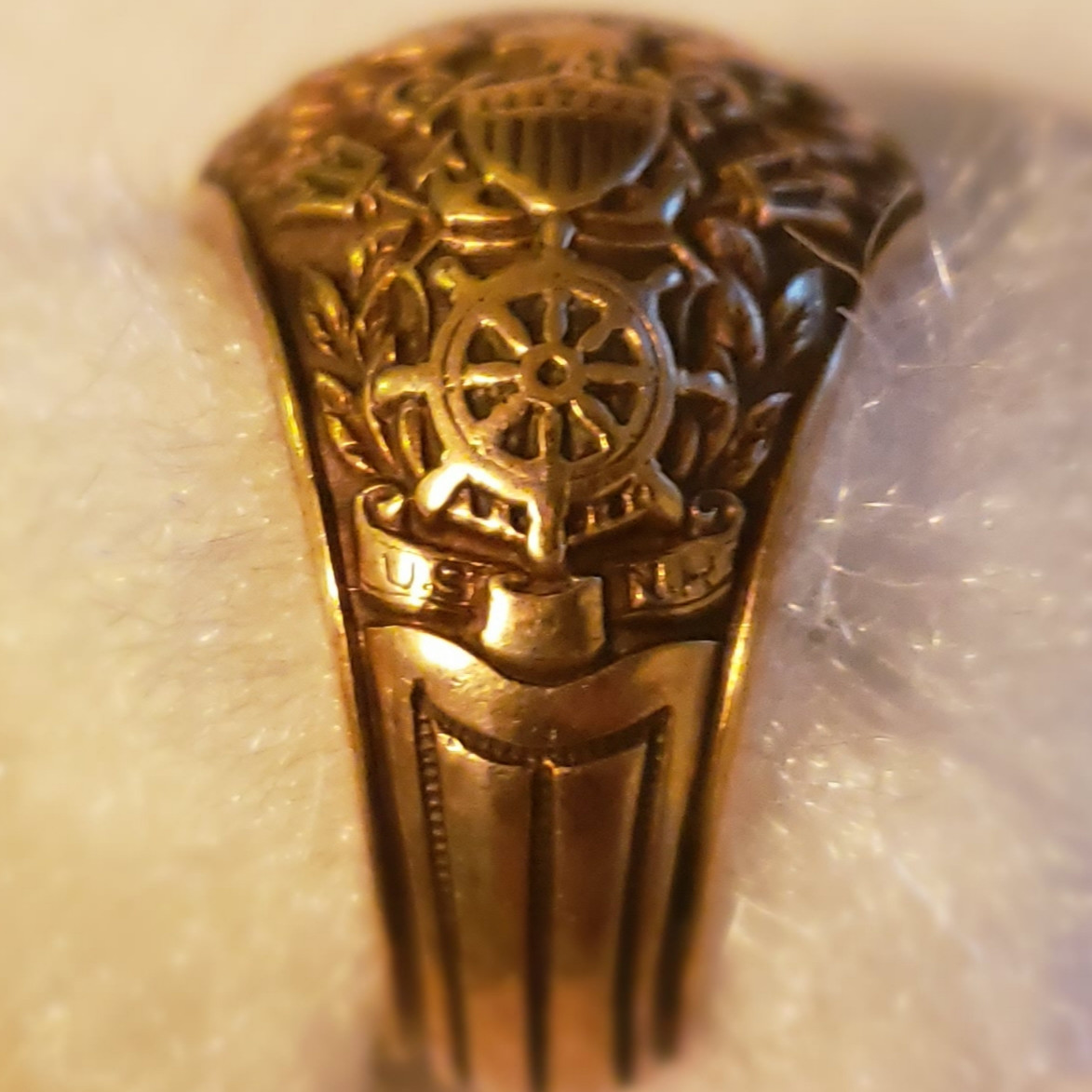 Rare US Merchant Marine Academy Ring ...Circa.  1946 10K Gold w/ Ruby in Outstanding Condition